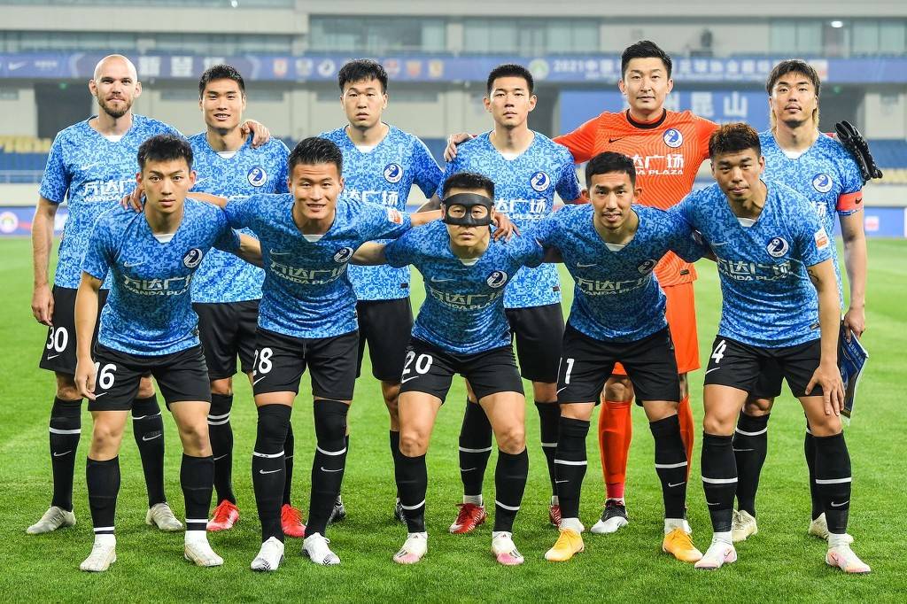 Ning进入传奇杯淘汰赛后更博：我真无敌了！